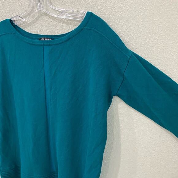 Tent and shadow sweater, blouse, size petite, medium, three-quarter sleeve, teal - Picture 4 of 7
